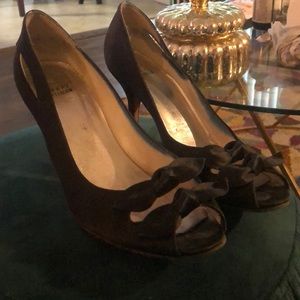 Stuart Weitzman Peep Toe Heel With Double Bow